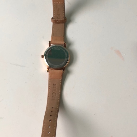 Bulova watch - Picture 3 of 3